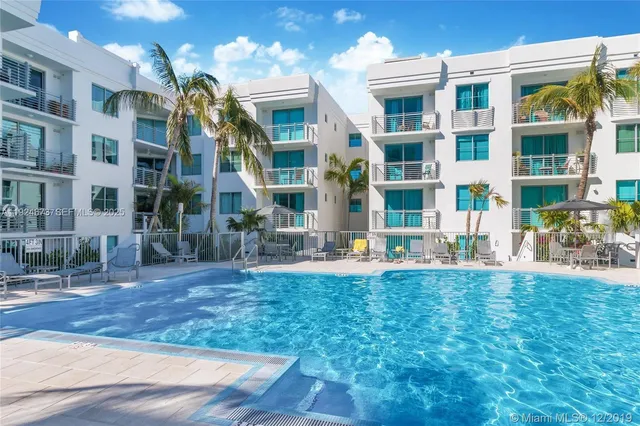 $639,000 | 110 Washington Avenue, Unit 1822, Miami Beach, FL 33139