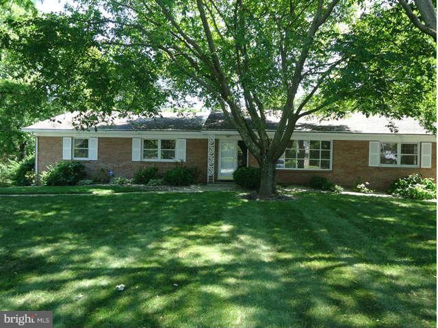19718 Meadowbrook Road Hagerstown, MD 21742 - Photo 1 of 23 Exterior (Front)