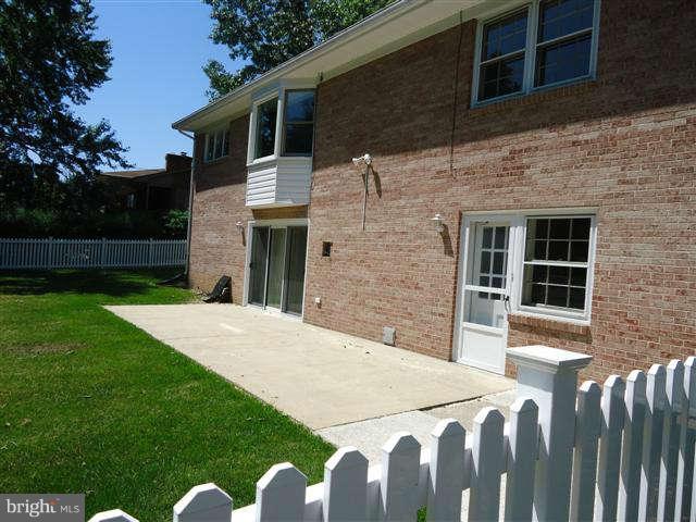 19718 Meadowbrook Road Hagerstown, MD 21742 - Photo 4 of 23 Exterior (Rear)