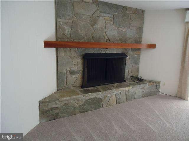 19718 Meadowbrook Road Hagerstown, MD 21742 - Photo 8 of 23 Family Room