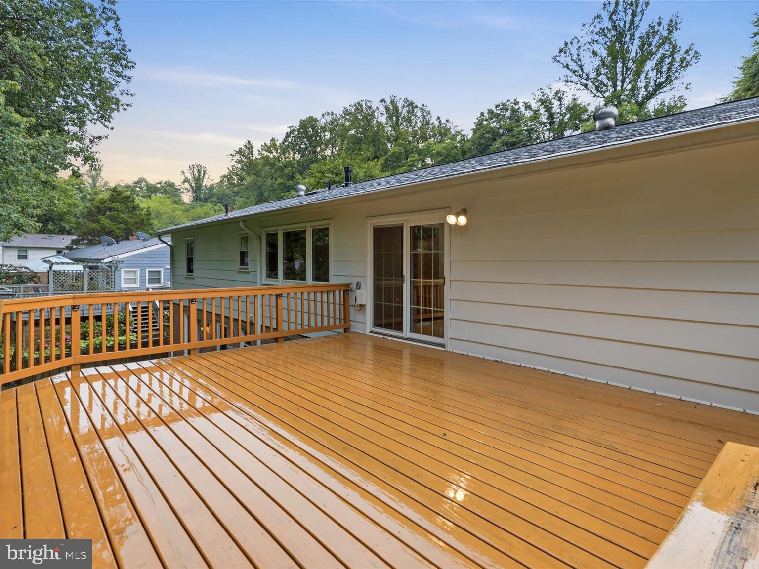 7218 Hadlow Drive Springfield, VA 22152 - Photo 31 of 42 Exterior Rear Deck