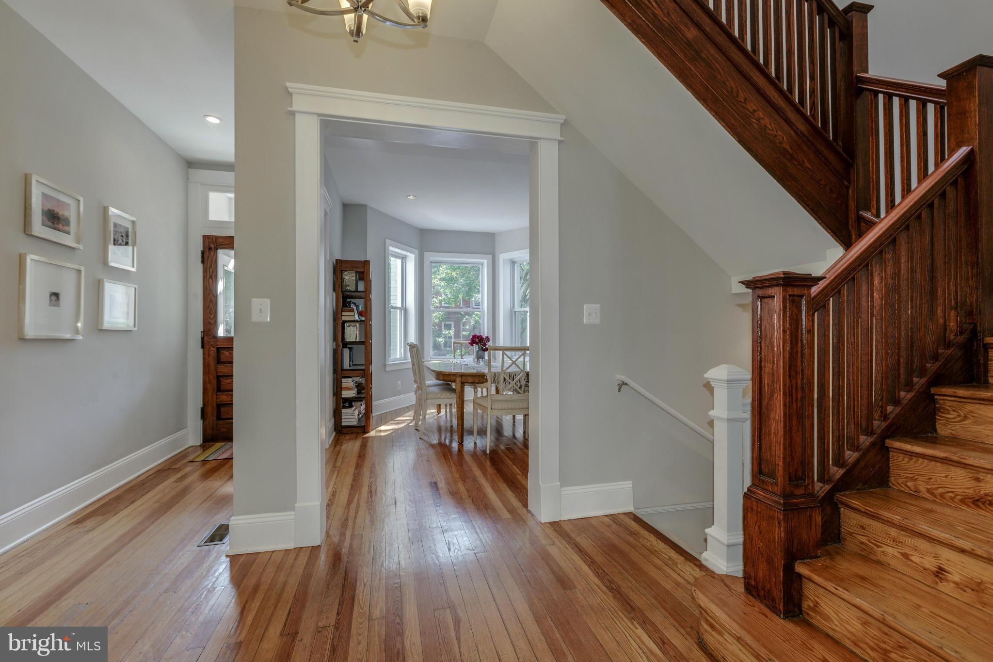 720 7th Street Northeast Washington, DC 20002 - Photo 3 of 20 Foyer