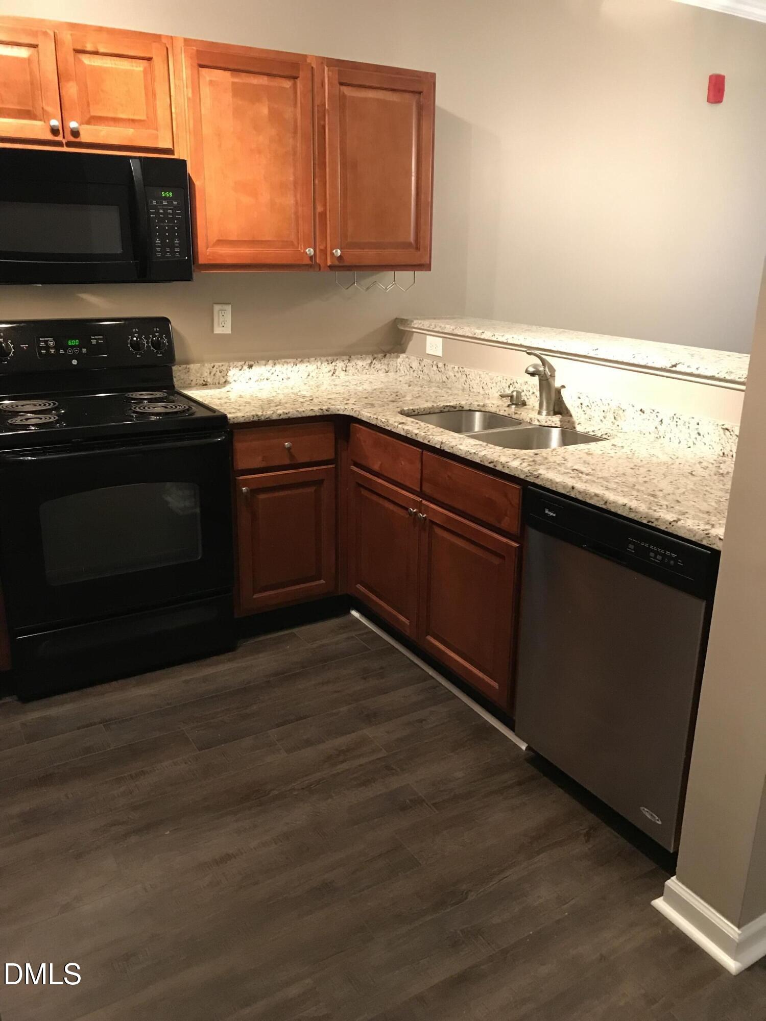 2610 Oldgate Drive, Unit 102 Raleigh, NC 27604 - Photo 5 of 18 IMG_0141