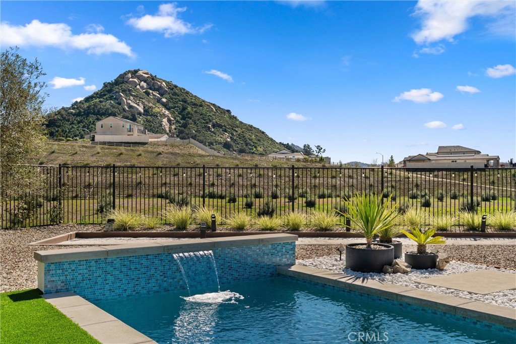 333 Canter Court Fallbrook, CA 92028 - Photo 29 of 73