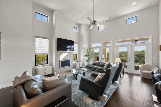 $1,150,000 | 8200 Southwest Parkway, Unit 604, Austin, TX 78735