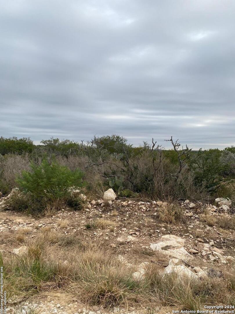 644 Legend Hills Uvalde, TX 78801 - Photo 2 of 4