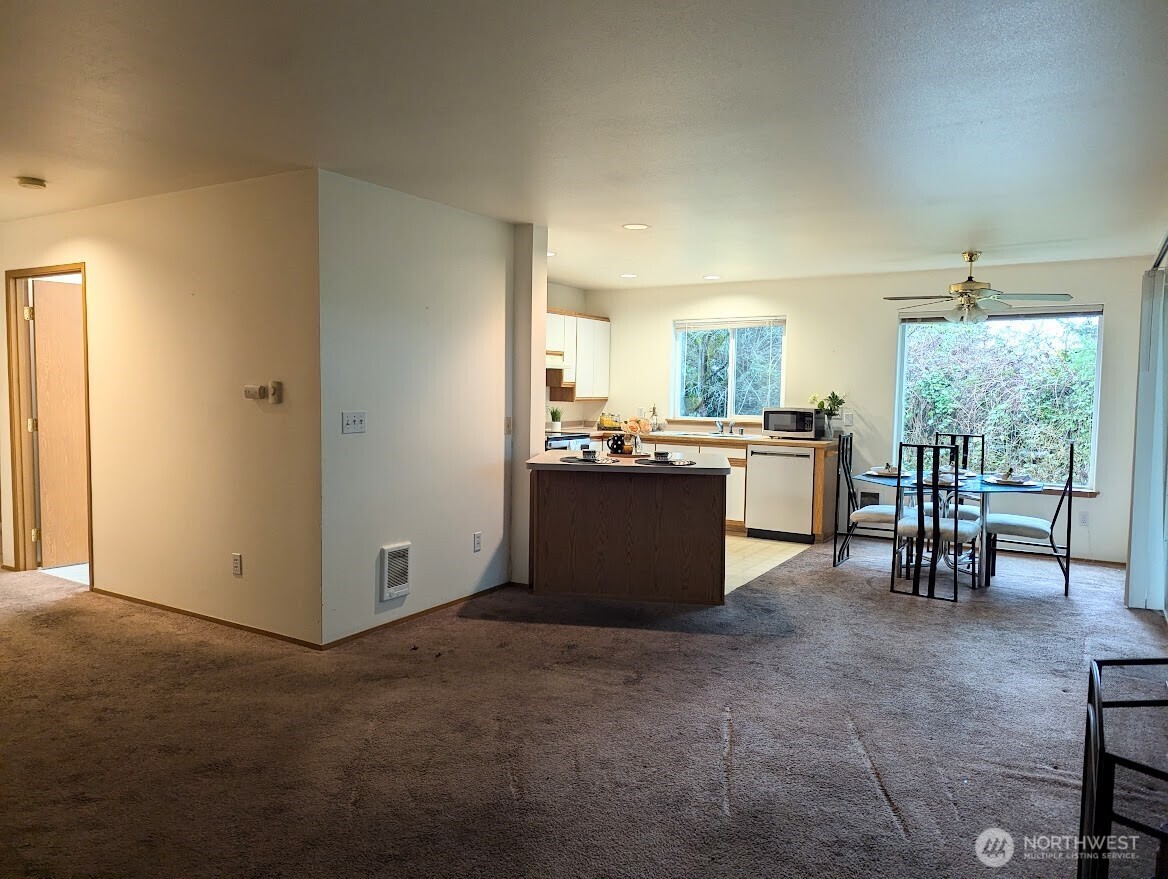 2007 99th Street East, Unit 1 Tacoma, WA 98445 - Photo 9 of 39