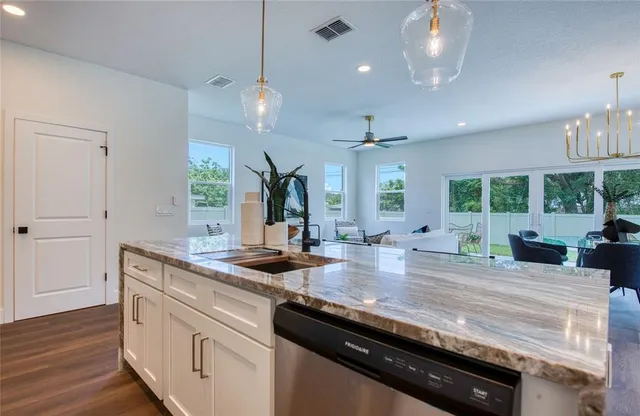 $649,000 | 1410 Nebraska Avenue, Palm Harbor, FL 34683