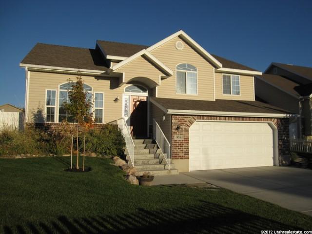 956 780 West Clearfield, UT 84015 - Photo 1 of 1 FRONT OF HOME