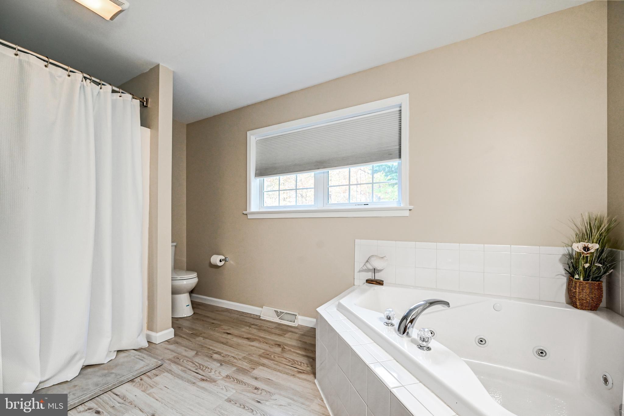 1859 Pin Oak Drive Spring Grove, PA 17362 - Photo 27 of 53 Gallery Image 27