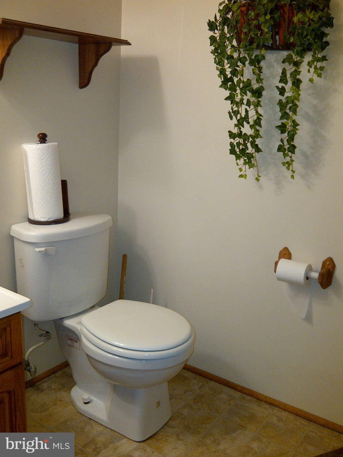 1355 Riggs Street Northwest Washington, DC 20009 - Photo 8 of 9 Bath