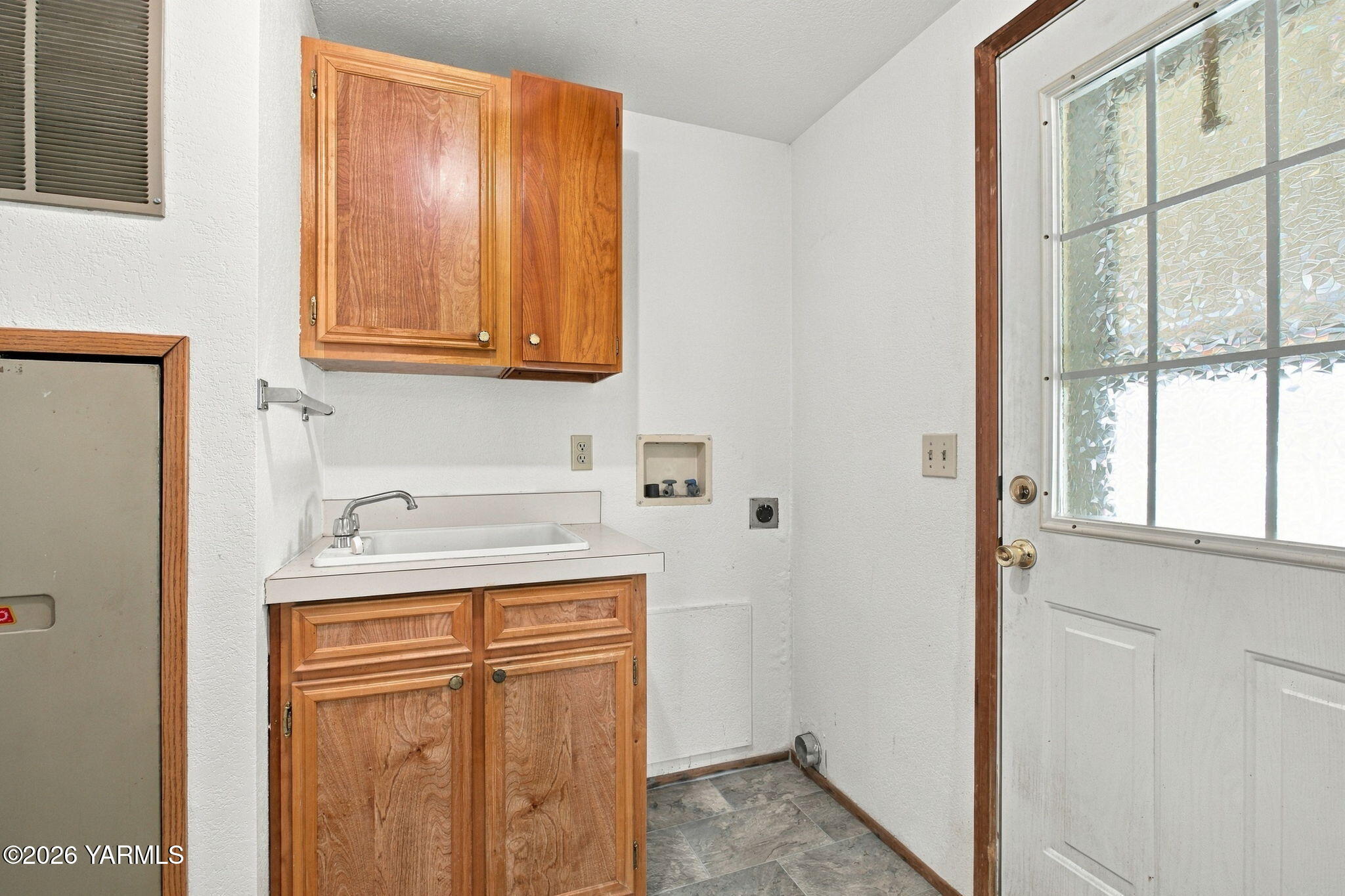 1100 South Euclid Road, Unit 26 Grandview, WA 98930 - Photo 15 of 17 Carver_260925_Euclid_Grandview_17