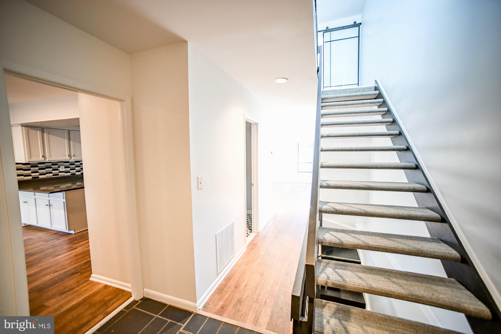 733 Stoney Spring Drive Baltimore, MD 21210 - Photo 19 of 53 Steps to 2nd level