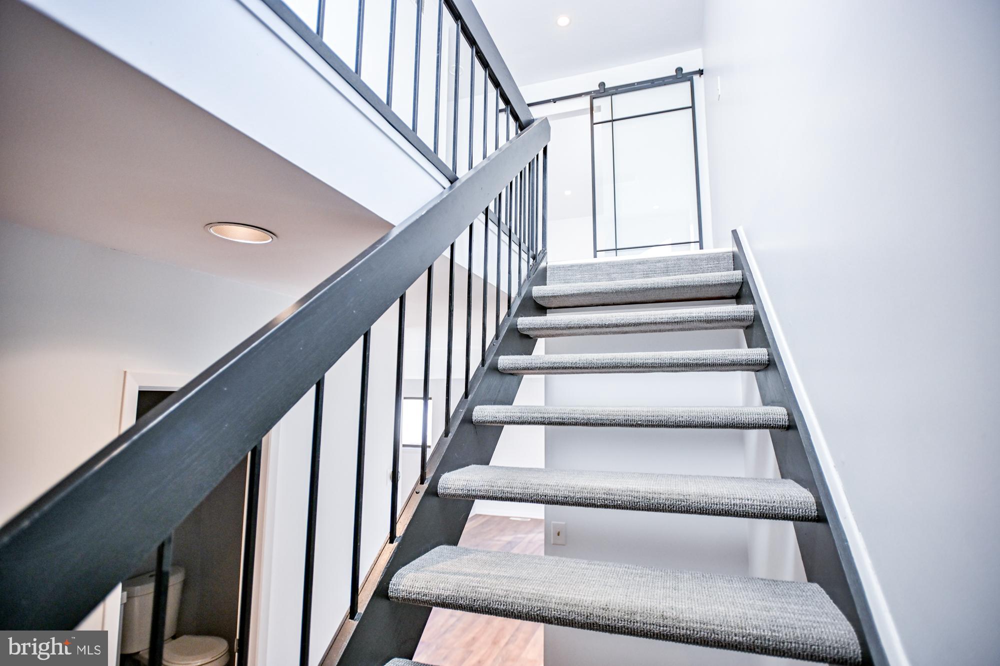 733 Stoney Spring Drive Baltimore, MD 21210 - Photo 20 of 53 Steps to 2nd level