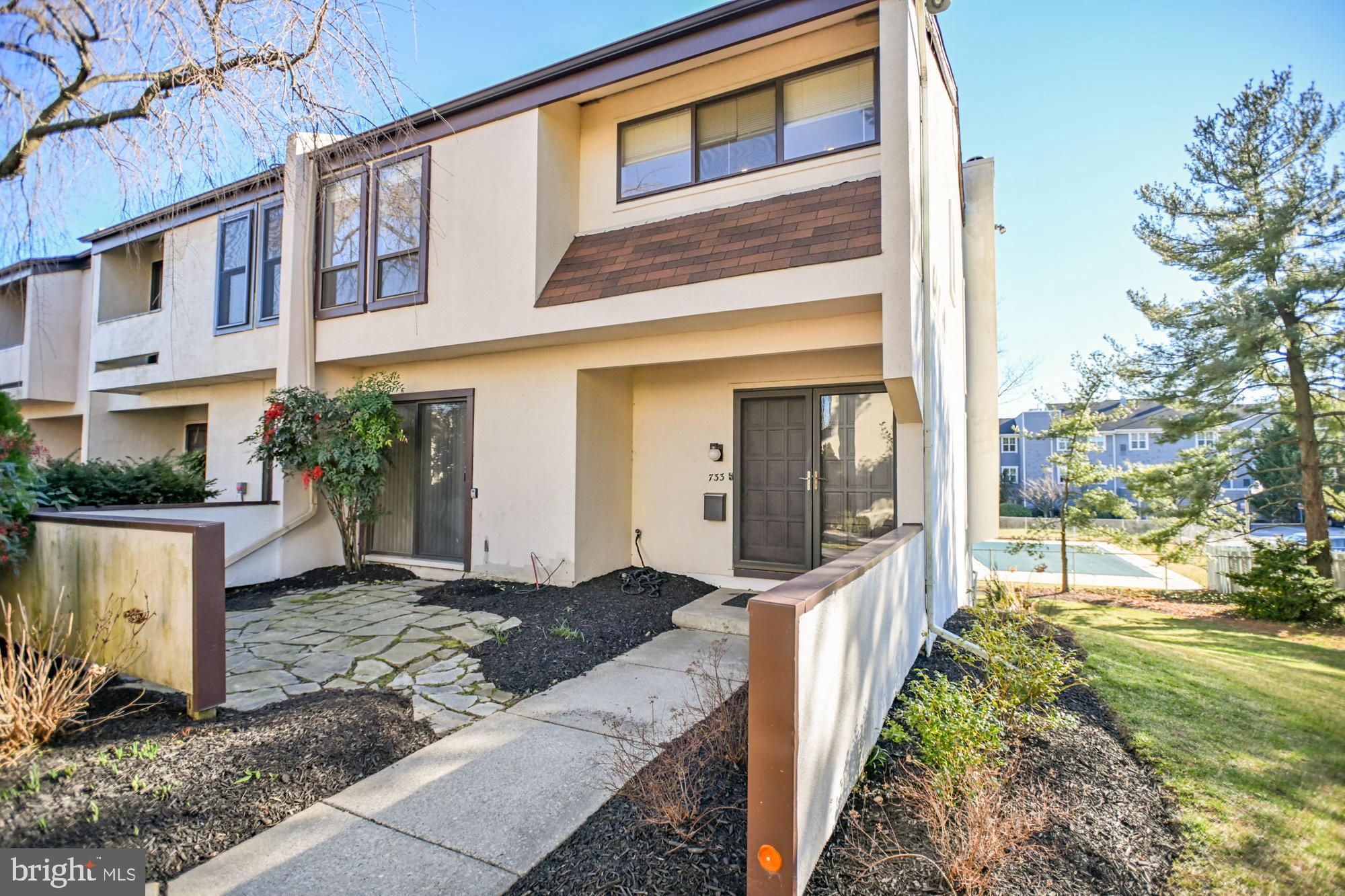 733 Stoney Spring Drive Baltimore, MD 21210 - Photo 2 of 53 End of group rowhome w/ semi-private patio