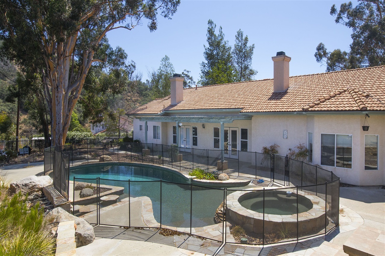 2169 South Grade Road Alpine, CA 91901 - Photo 3 of 25