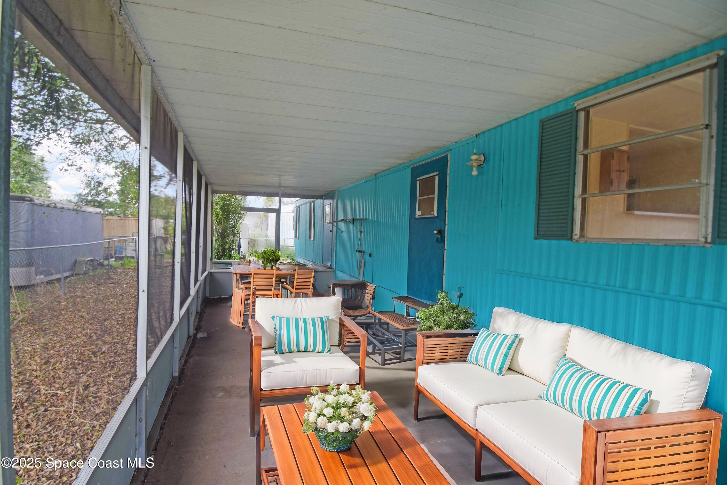 2555 Haverhill Road Northeast Palm Bay, FL 32905 - Photo 3 of 10 DSC_0124 - Outdoor - Standard - 2