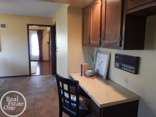15 Stonetree Circle Rochester Hills, MI 48309 - Photo 18 of 29