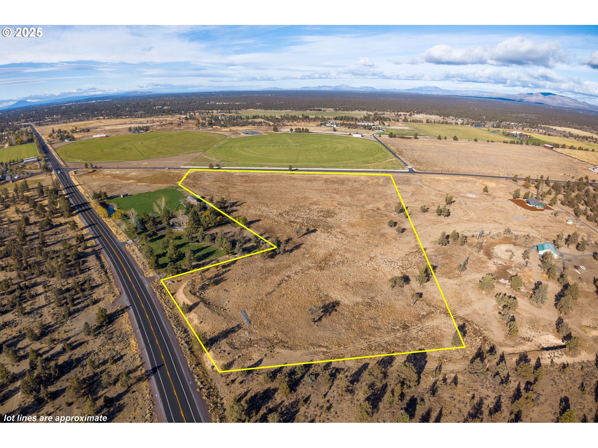 23755 Dodds Road Bend, OR 97701 - Photo 11 of 21