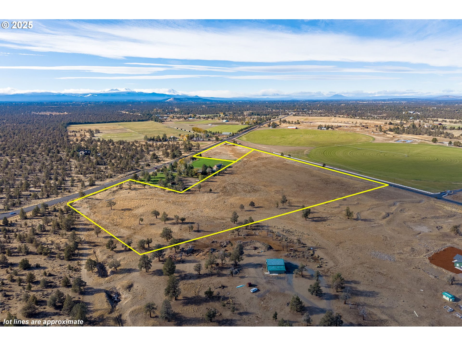23755 Dodds Road Bend, OR 97701 - Photo 15 of 21