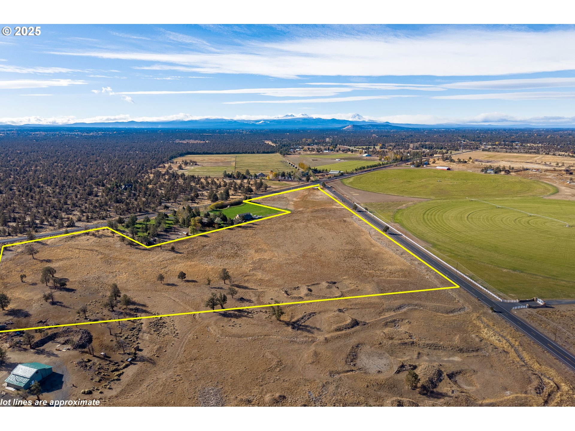 23755 Dodds Road Bend, OR 97701 - Photo 16 of 21