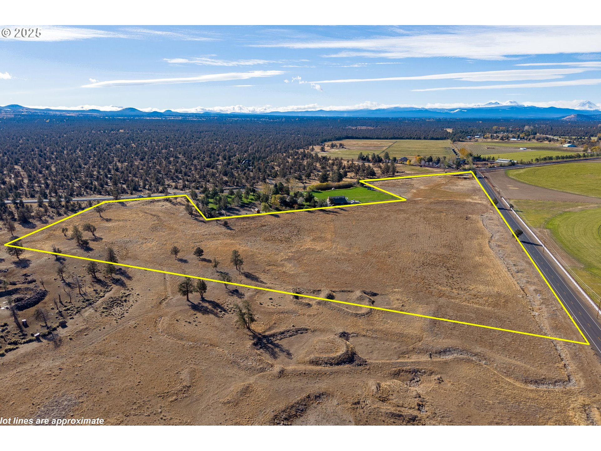 23755 Dodds Road Bend, OR 97701 - Photo 17 of 21