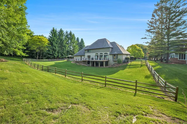 $875,000 | 2032 Dean Drive, Washington, MI 48094