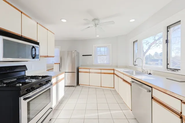 $2,900 | 120 Warwick Road, Unit 120, Newton, MA 02465