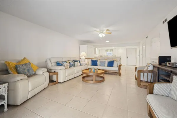 $394,900 | 125 River Bend Road, Unit D, Welaka, FL 32193
