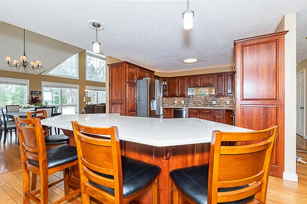 $785,000 | 8551 Old Stone Circle, Kalamazoo, MI 49009