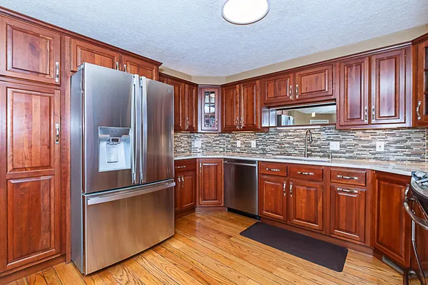 $785,000 | 8551 Old Stone Circle, Kalamazoo, MI 49009