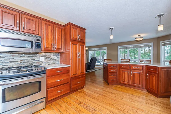 $785,000 | 8551 Old Stone Circle, Kalamazoo, MI 49009
