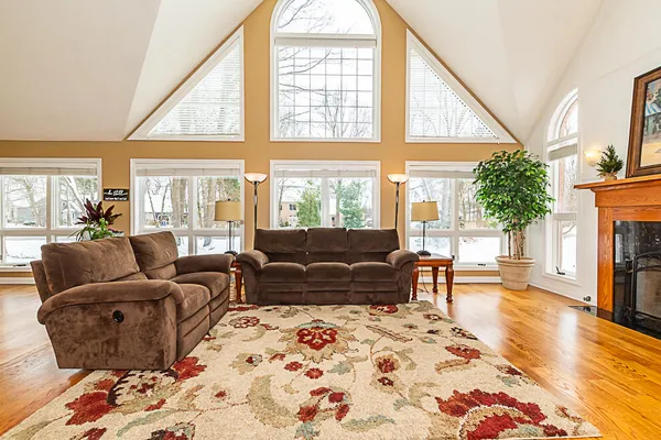 $785,000 | 8551 Old Stone Circle, Kalamazoo, MI 49009