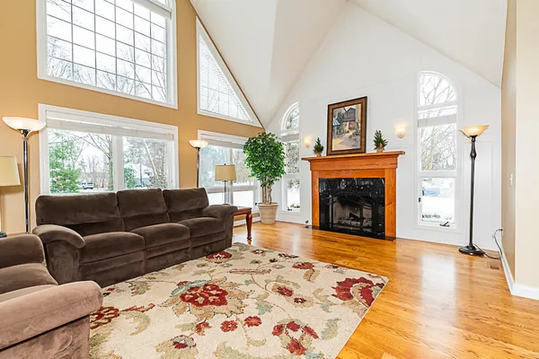 $785,000 | 8551 Old Stone Circle, Kalamazoo, MI 49009