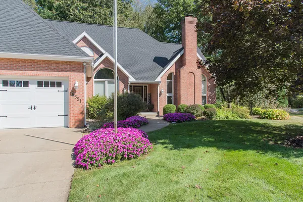 $785,000 | 8551 Old Stone Circle, Kalamazoo, MI 49009