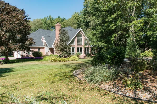 $785,000 | 8551 Old Stone Circle, Kalamazoo, MI 49009