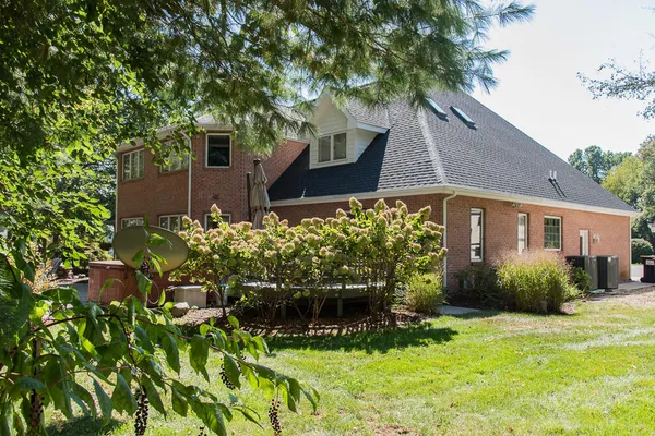 $785,000 | 8551 Old Stone Circle, Kalamazoo, MI 49009