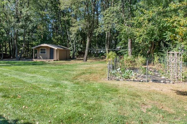 $785,000 | 8551 Old Stone Circle, Kalamazoo, MI 49009