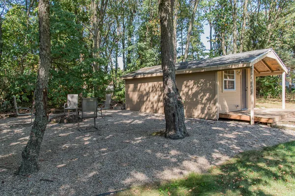 $785,000 | 8551 Old Stone Circle, Kalamazoo, MI 49009