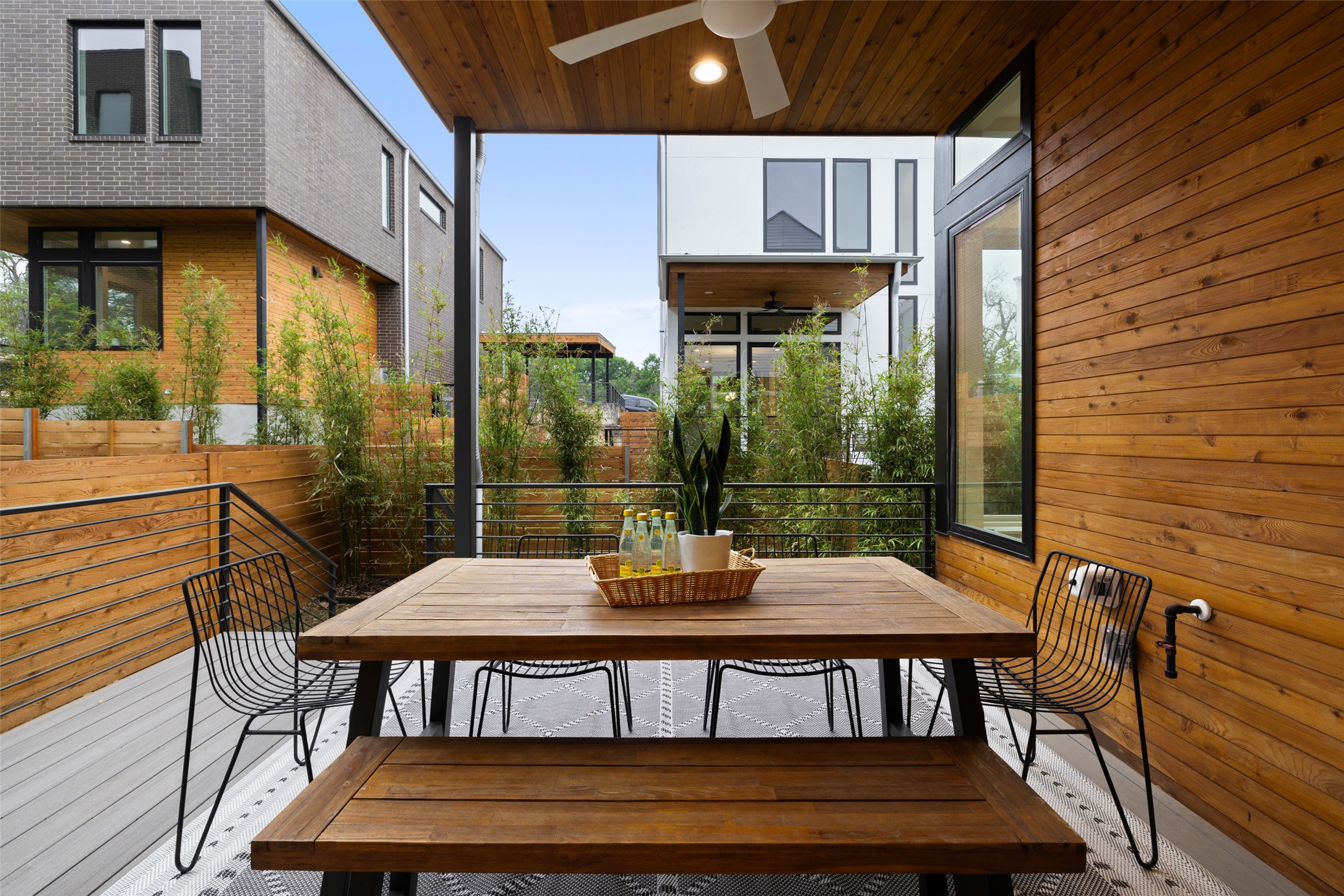 900 South 2nd Street, Unit 20 Austin, TX 78704 - Photo 30 of 40 a view of a patio on the roof deck