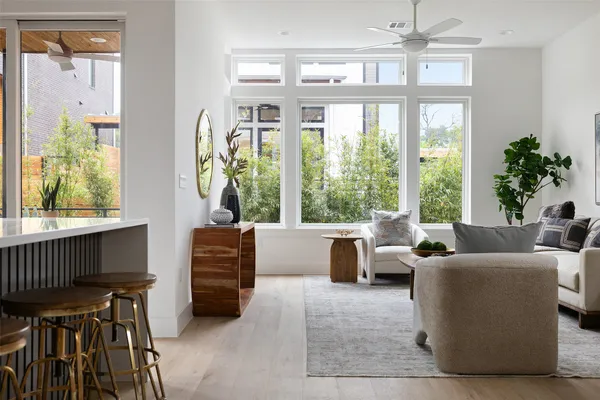 $1,075,000 | 900 South 2nd Street, Unit 20, Austin, TX 78704