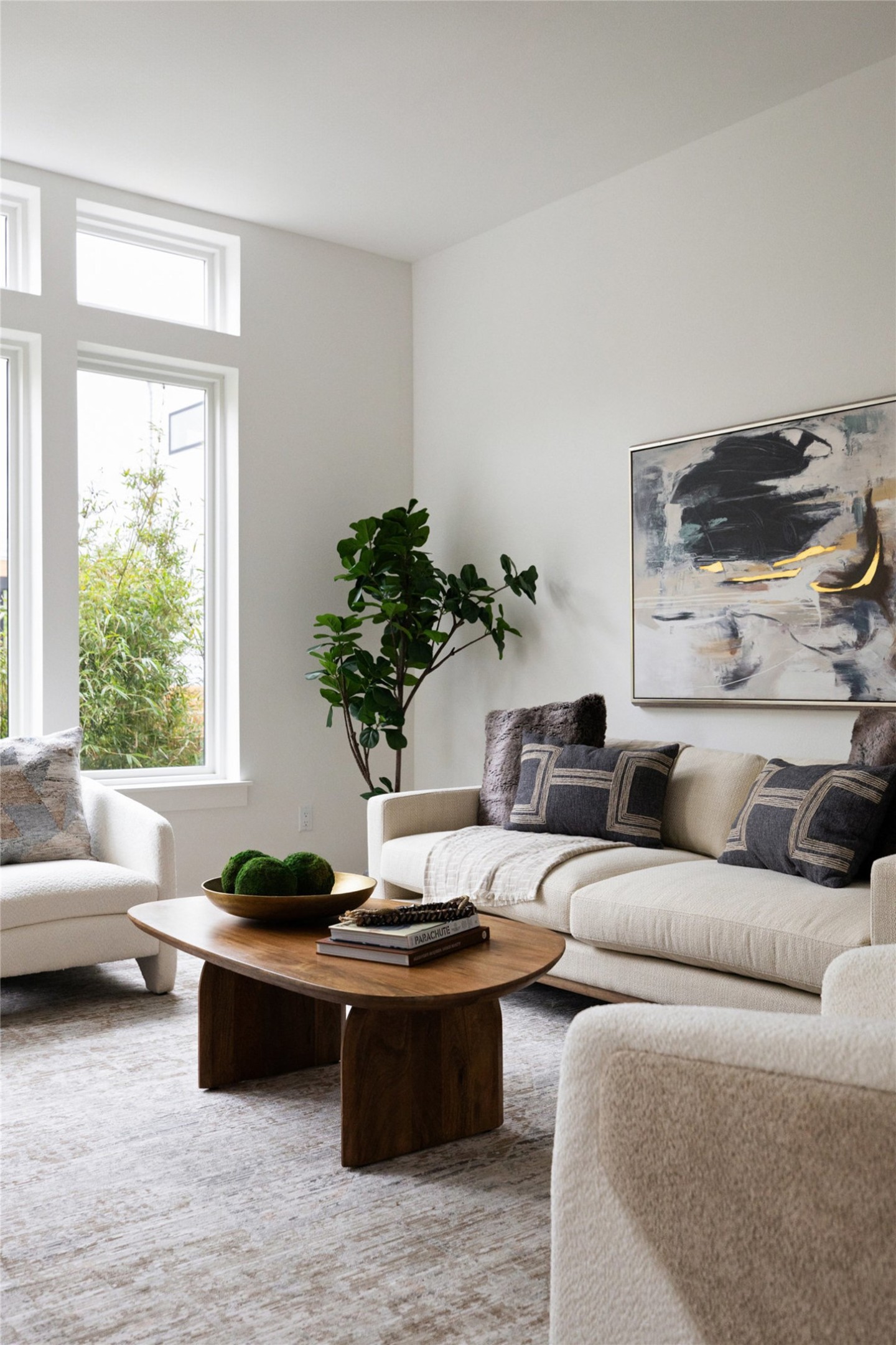 900 South 2nd Street, Unit 20 Austin, TX 78704 - Photo 6 of 40 a living room with furniture and a potted plant