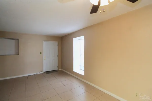 $1,095 | 600 Scenic Highway, Unit 309, Pensacola, FL 32503