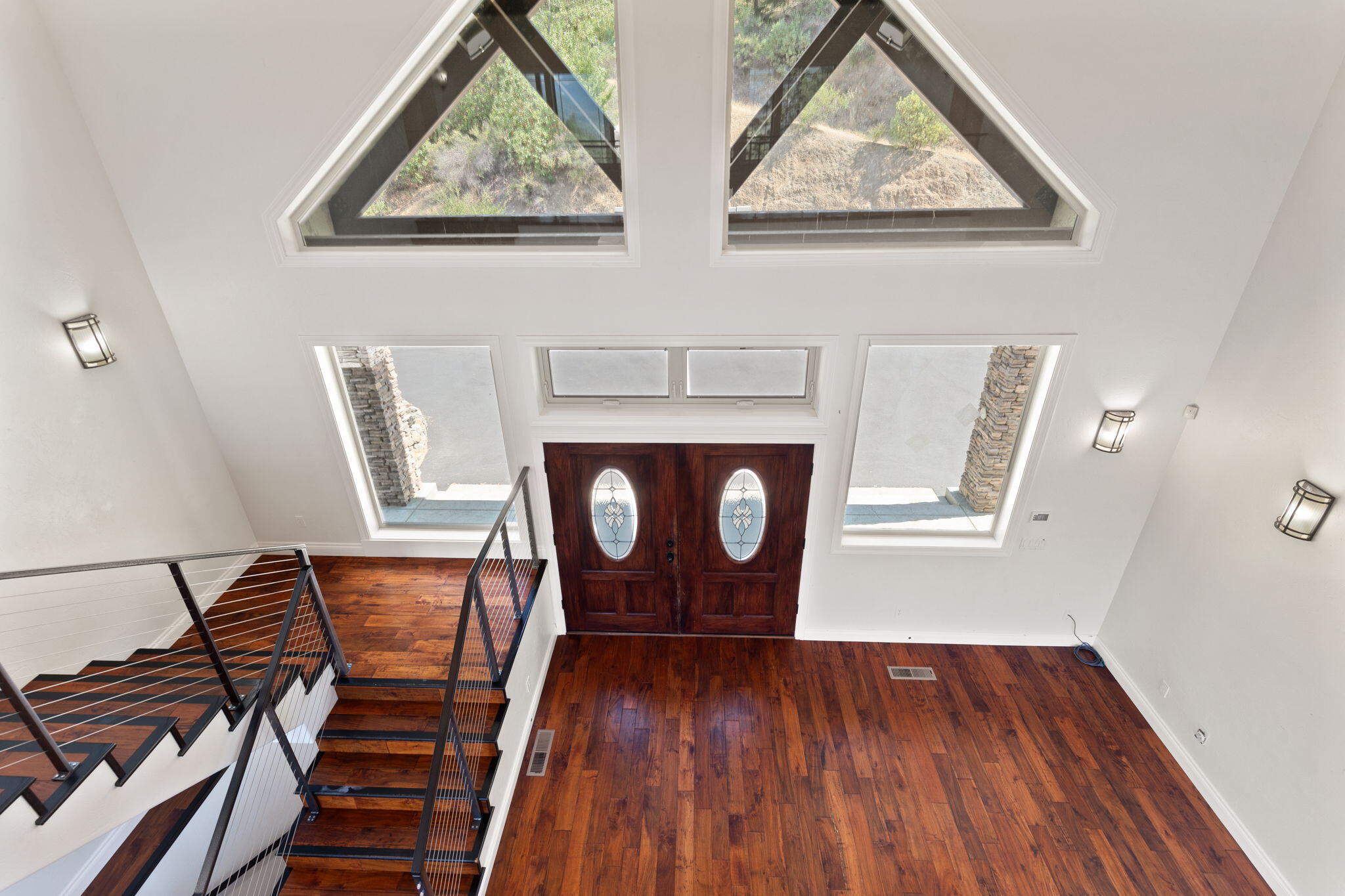 7304 North Applegate Road Grants Pass, OR 97527 - Photo 39 of 87 Front door from upstairs
