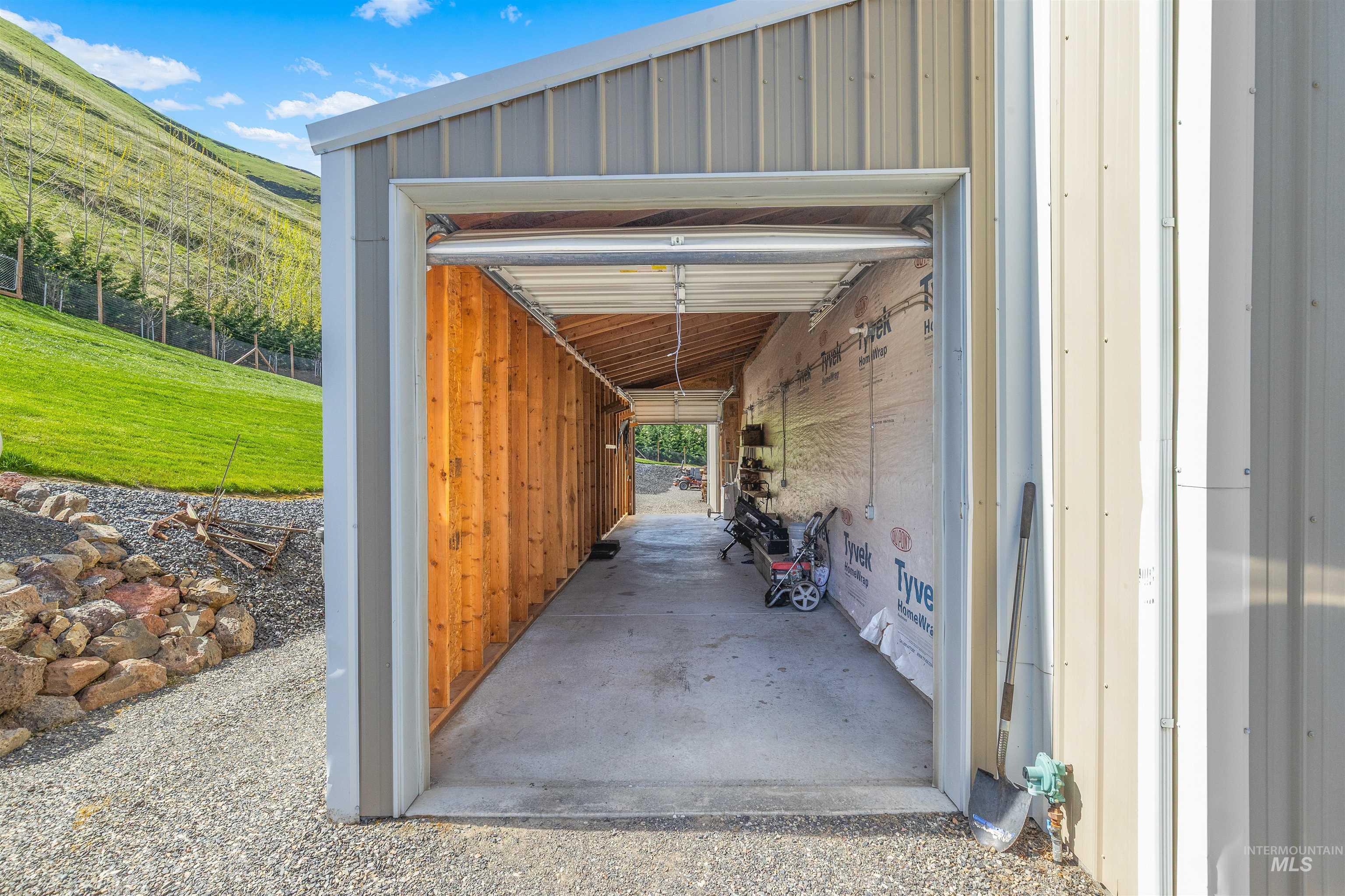 11056 Snake River Road Asotin, WA 99402 - Photo 43 of 50 View of parking