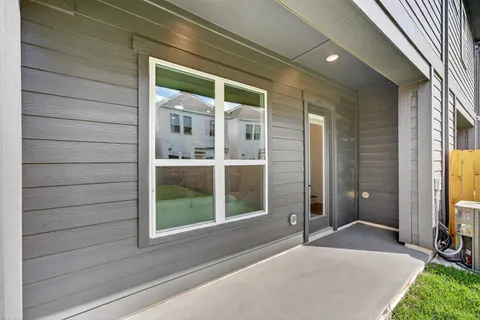 $419,000 | 305 Marcella Street, Unit C, Houston, TX 77091
