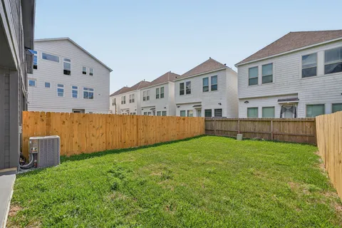 $419,000 | 305 Marcella Street, Unit C, Houston, TX 77091