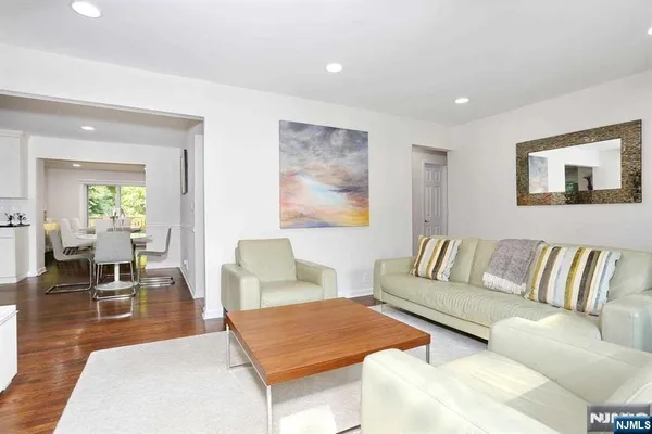 $5,750 | 11 Evans Road, Cresskill, NJ 07626