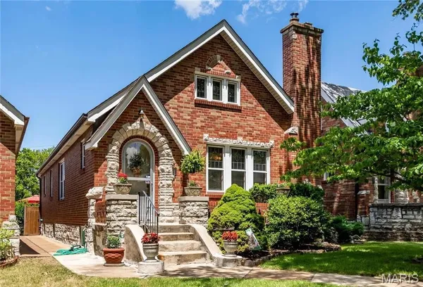 $350,000 | 6341 Bancroft Avenue, St. Louis, MO 63109