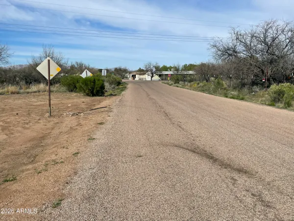 $22,947 | 121 North Oak Drive, Benson, AZ 85602